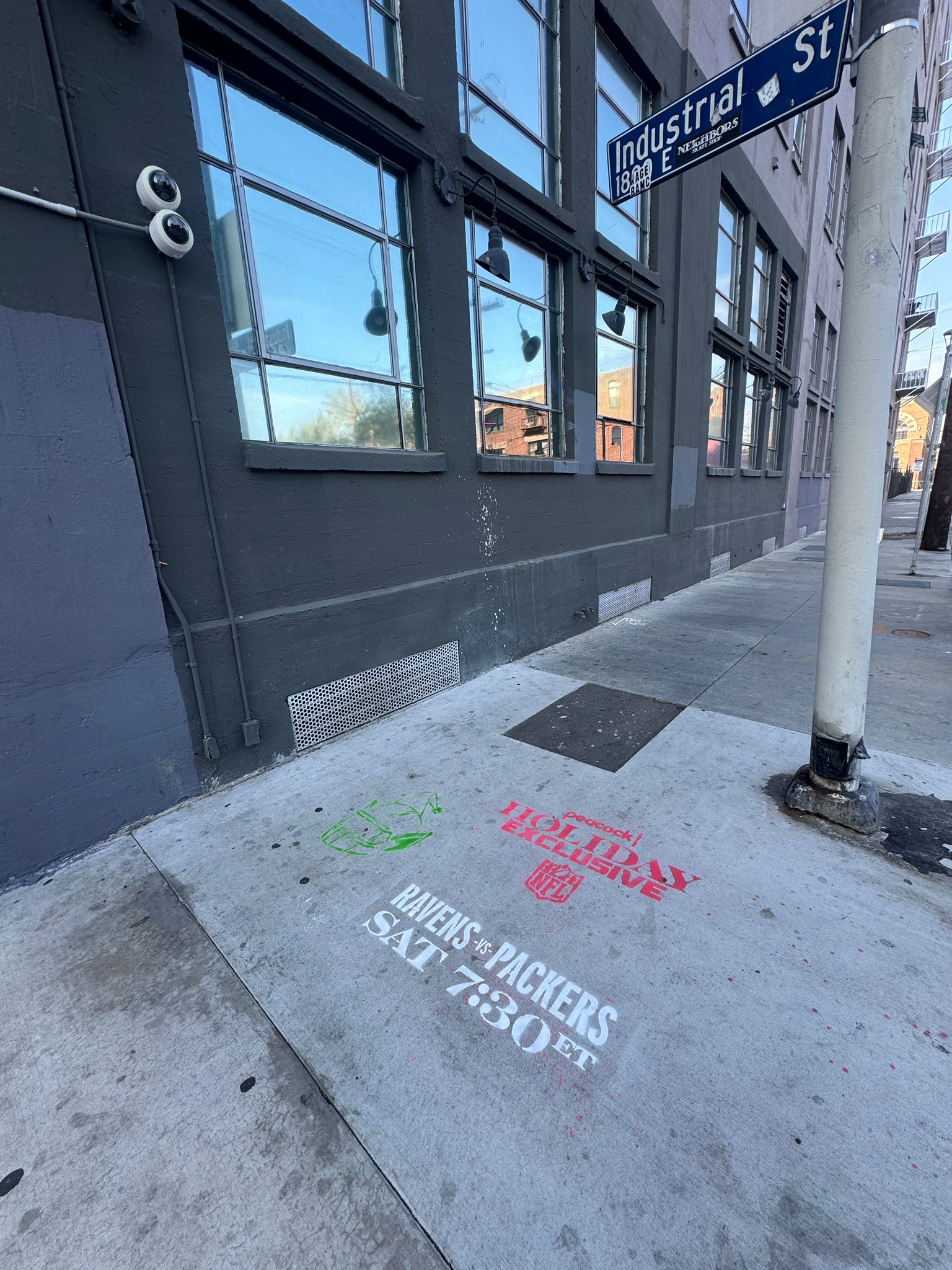 Stencil 16.1 Bar Flamingo Arts District